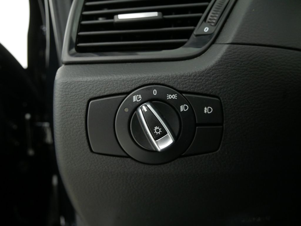 Thumbnail: 2014 BMW X1 - 34