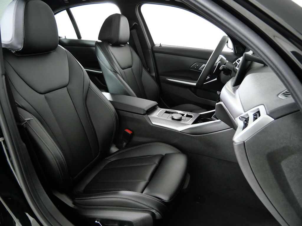 Thumbnail: 2026 BMW 3 Series - 21