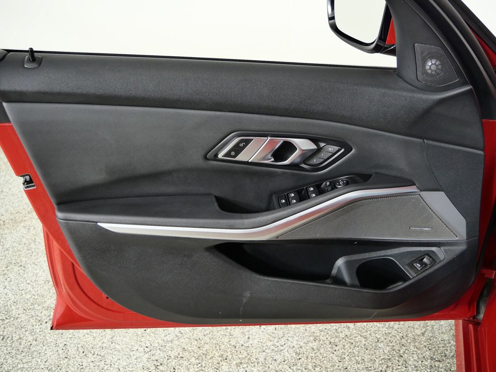 Thumbnail: 2019 BMW 3 Series - 33