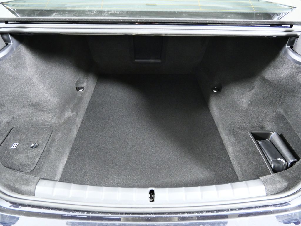 Thumbnail: 2026 BMW 7 Series - 28