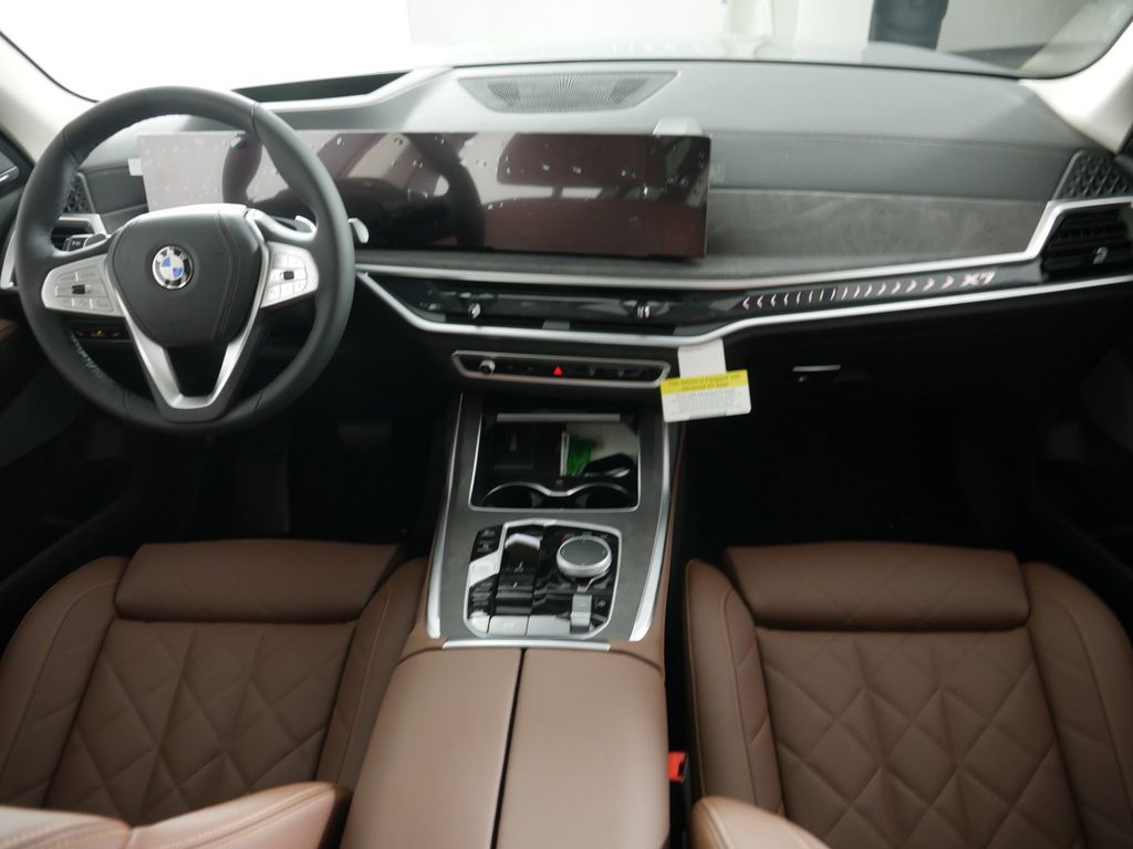 2025 BMW X7 xDrive40i 7