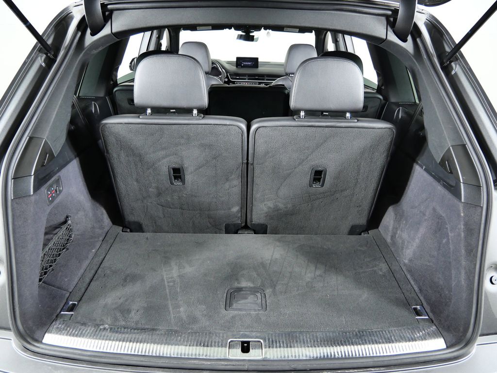 Thumbnail: 2019 Audi Q7 - 28