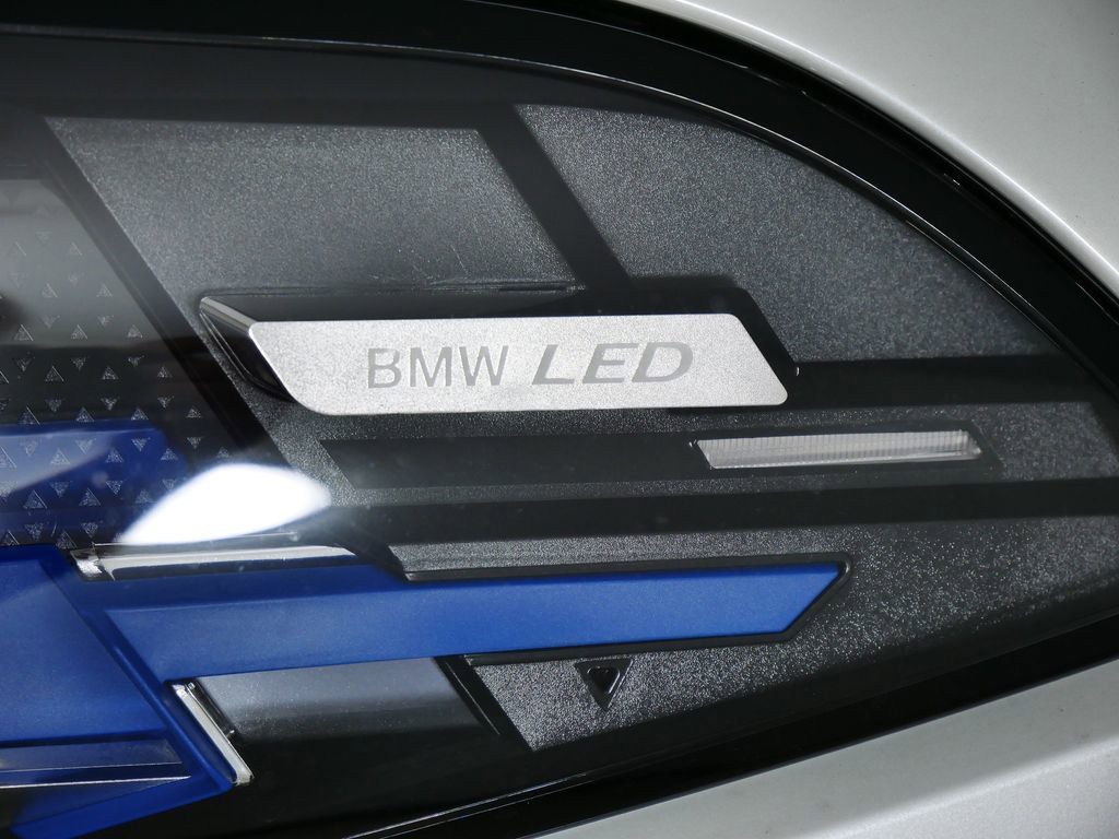 Thumbnail: 2026 BMW X5 - 17