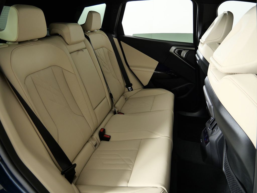 Thumbnail: 2026 BMW X3 - 27