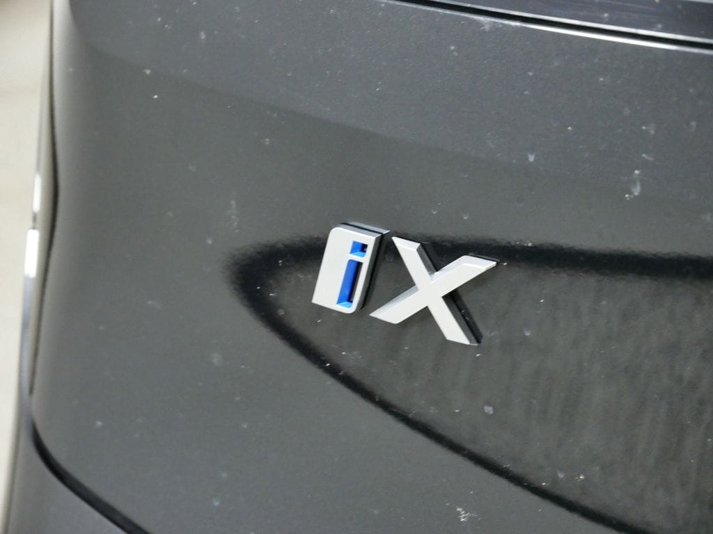 2025 BMW iX xDrive50 12