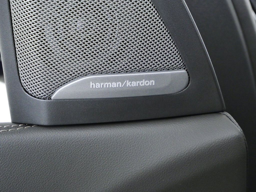 Thumbnail: 2026 BMW X5 - 36