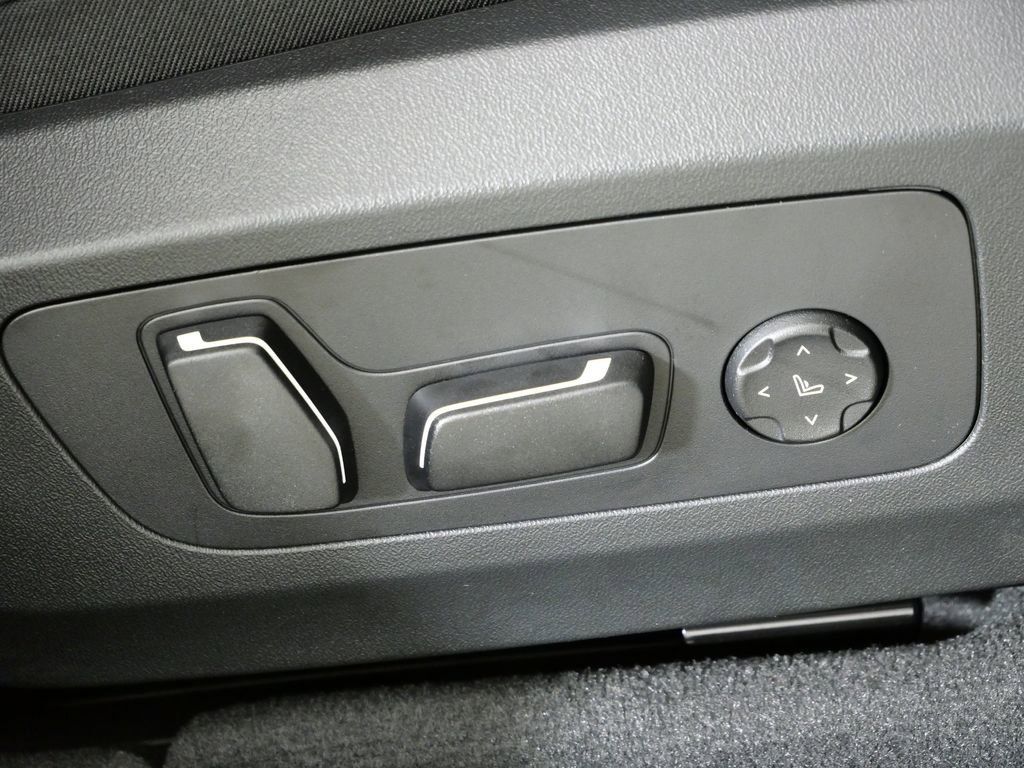 Thumbnail: 2026 BMW X3 - 23