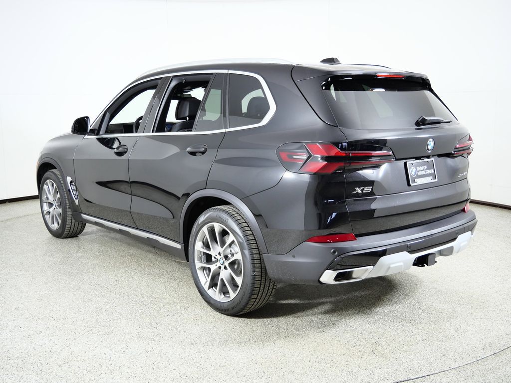 Thumbnail: 2026 BMW X5 - 14
