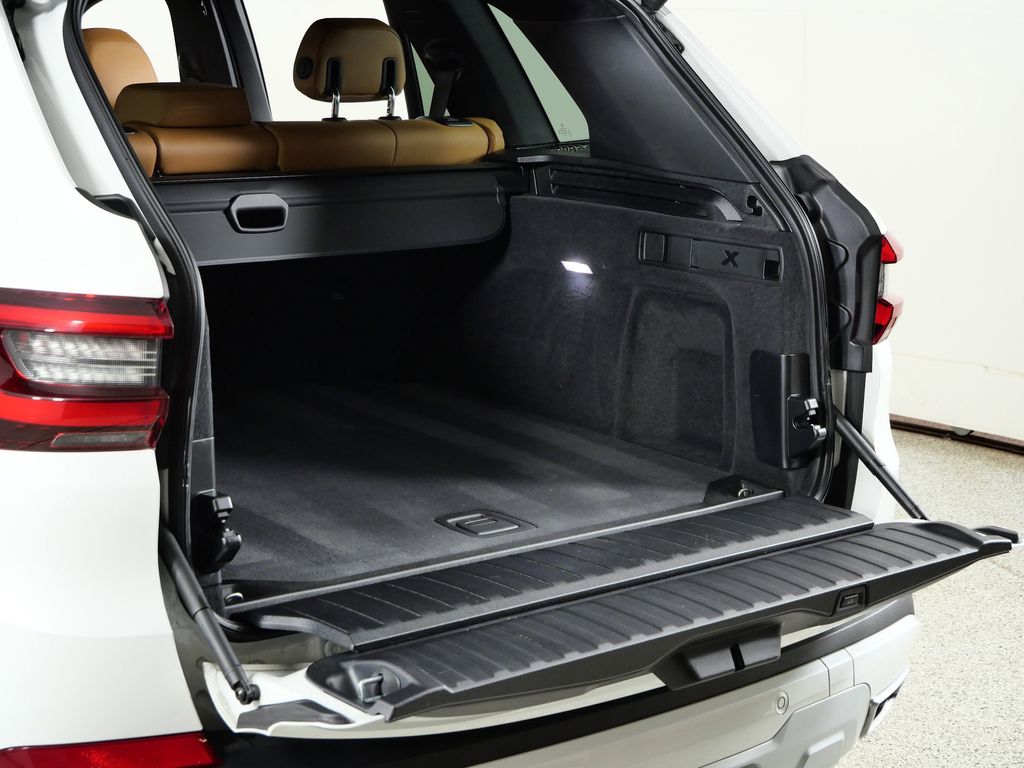 Thumbnail: 2023 BMW X5 - 33