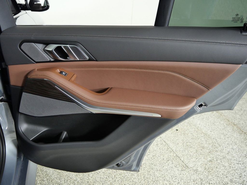 Thumbnail: 2026 BMW X5 - 25
