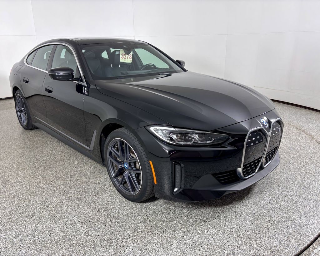 Thumbnail: 2023 BMW i4 - 3