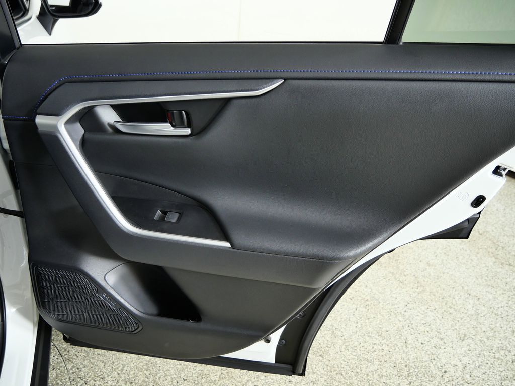 Thumbnail: 2024 Toyota RAV4 - 24