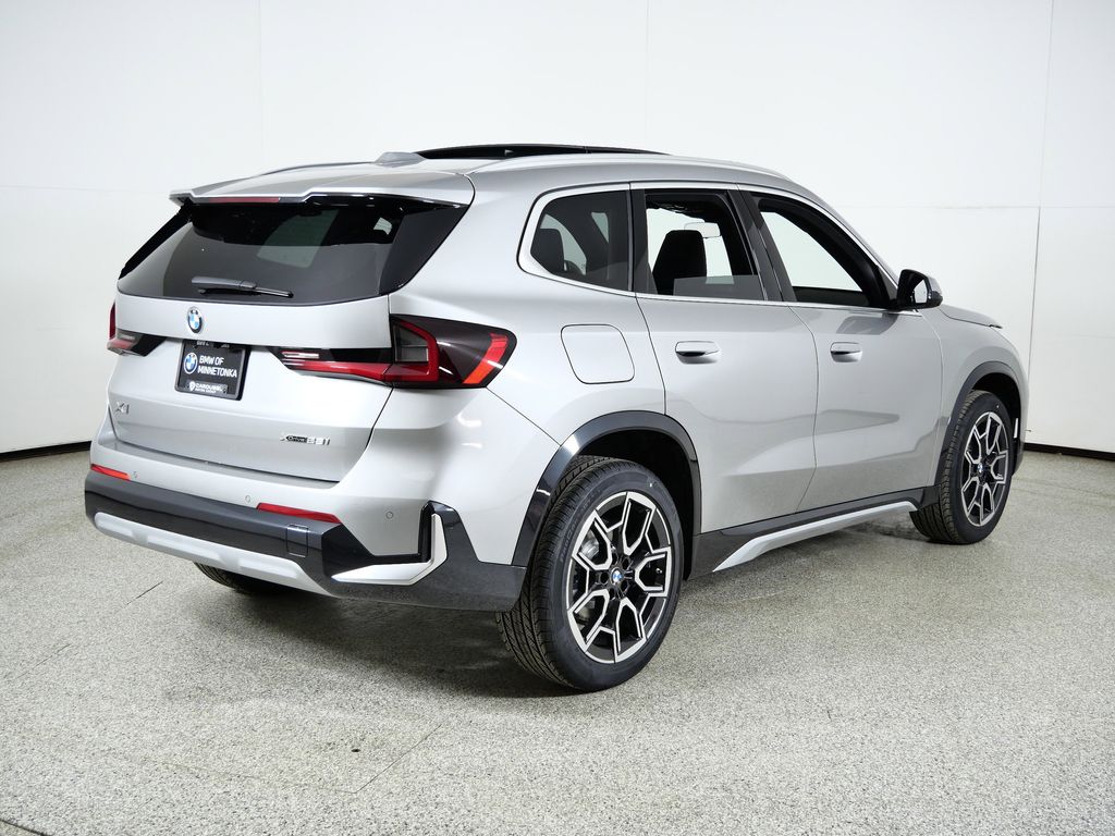 Thumbnail: 2026 BMW X1 - 9
