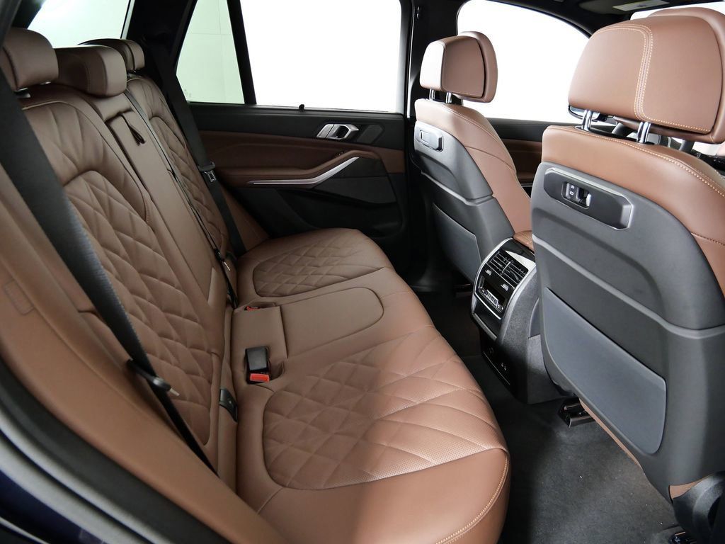 Thumbnail: 2026 BMW X5 - 28