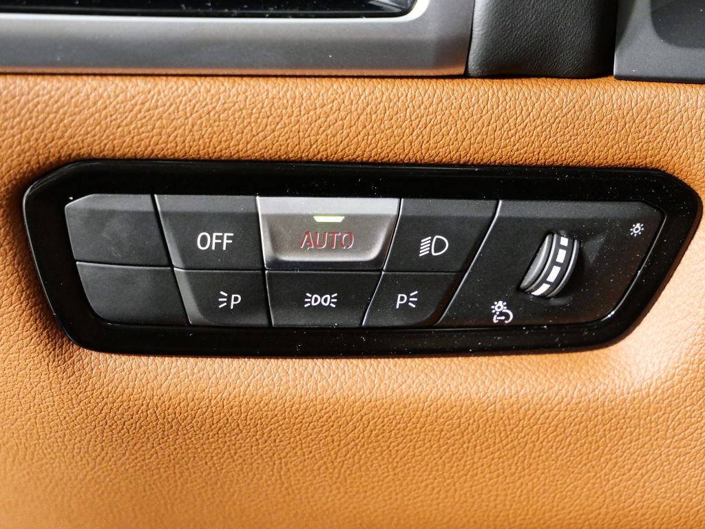 Thumbnail: 2026 BMW 8 Series - 40