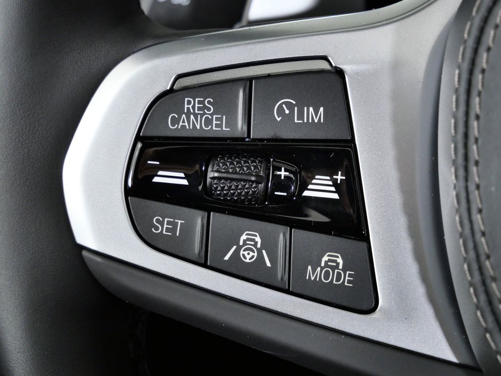 Thumbnail: 2026 BMW 8 Series - 41