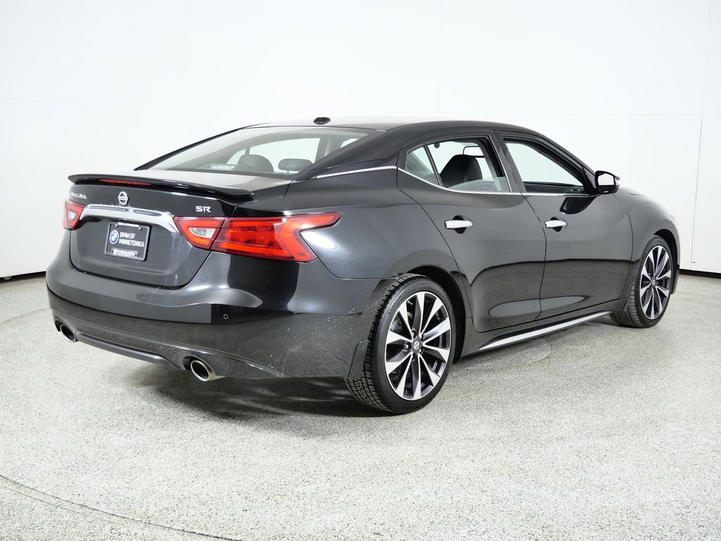 Thumbnail: 2016 Nissan Maxima - 10