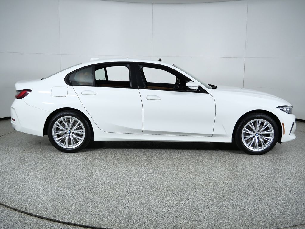 Thumbnail: 2023 BMW 3 Series - 10