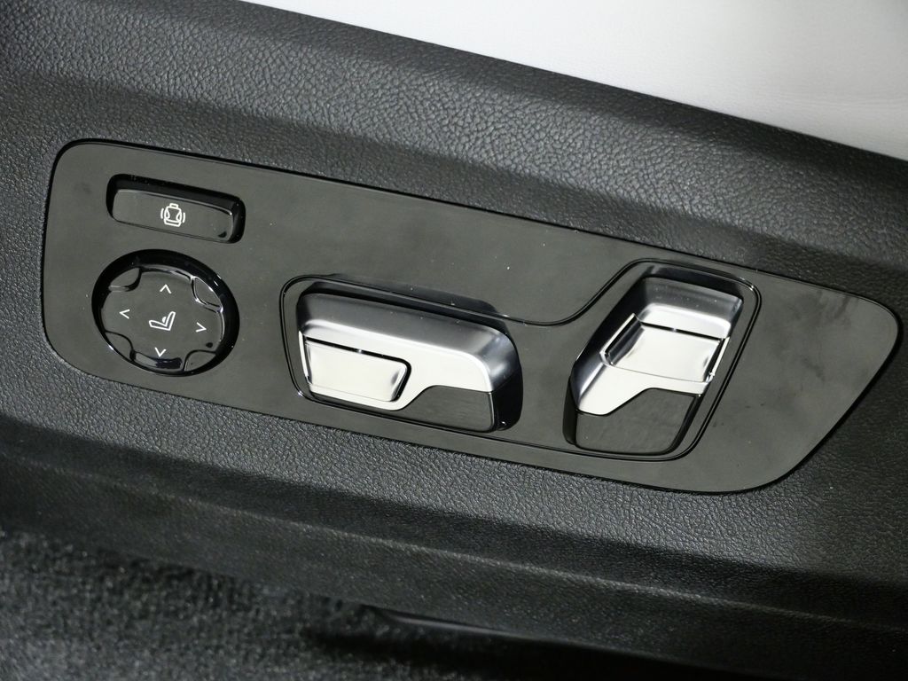 Thumbnail: 2026 BMW X5 - 39