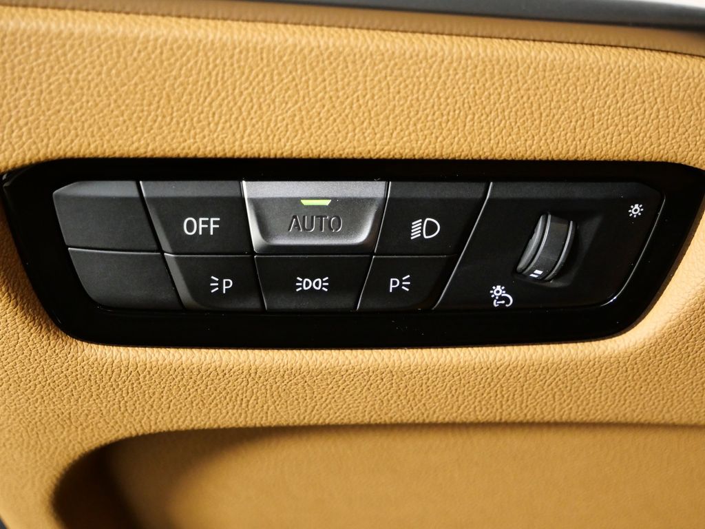 Thumbnail: 2026 BMW 3 Series - 38