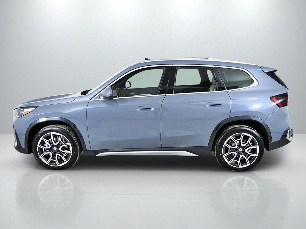 Thumbnail: 2026 BMW X1 - 16