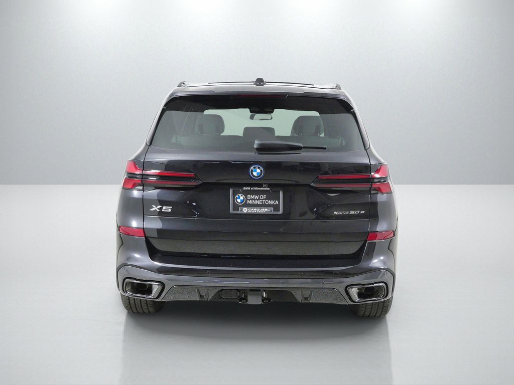 Thumbnail: 2026 BMW X5 - 10
