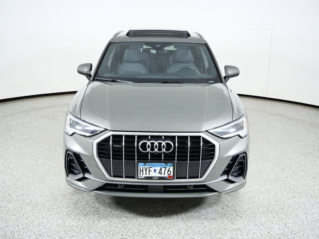 Thumbnail: 2022 Audi Q3 - 17