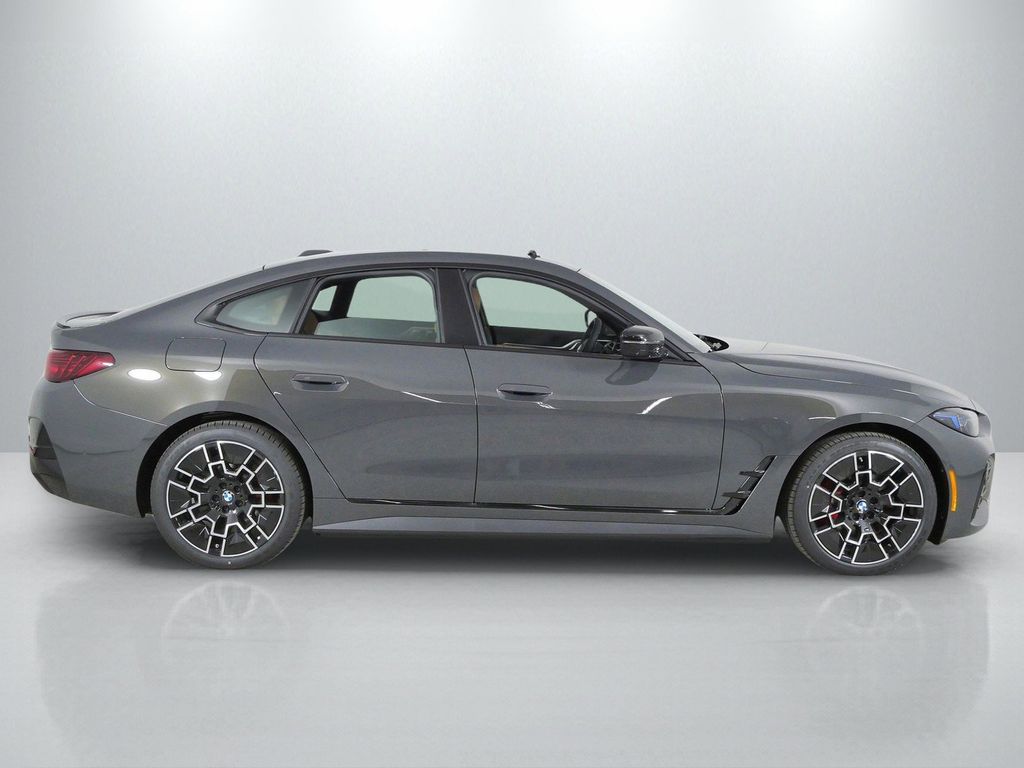 Thumbnail: 2026 BMW i4 - 8