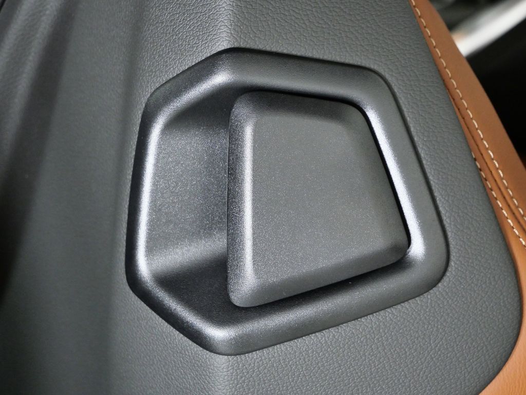 Thumbnail: 2026 BMW M4 - 23