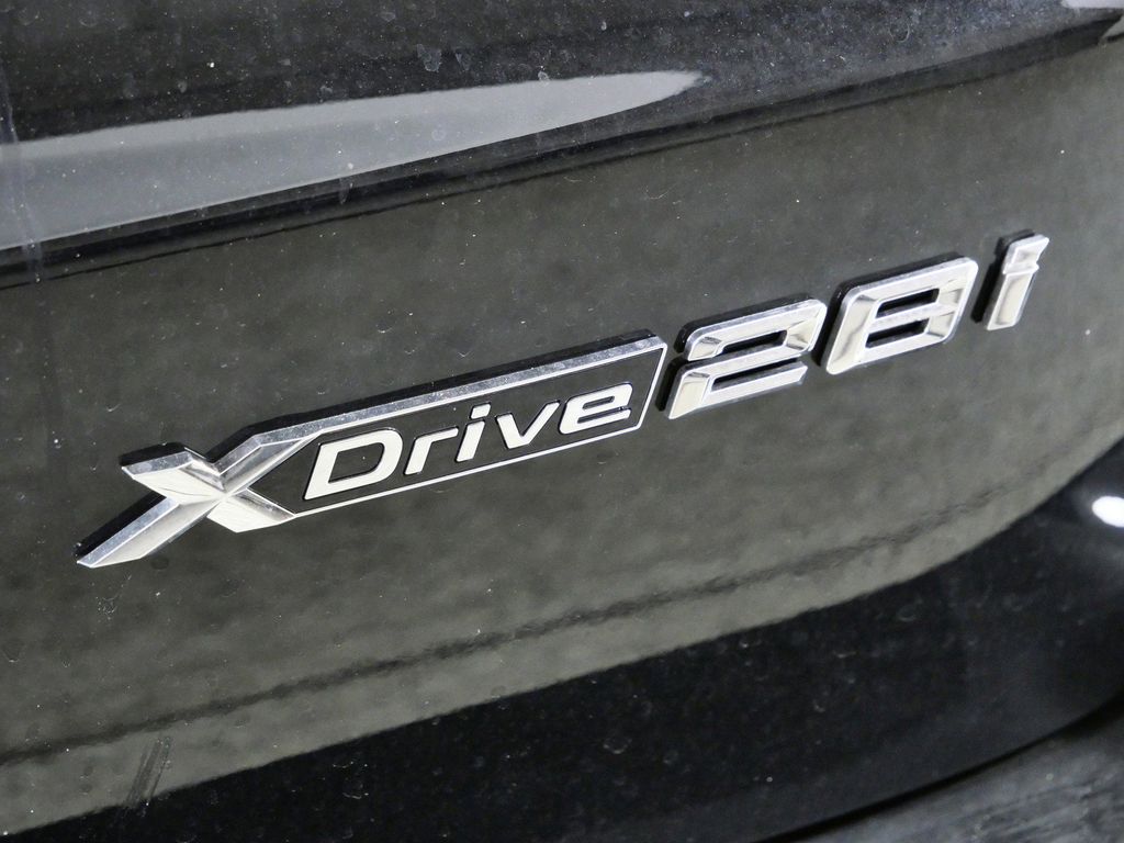 Thumbnail: 2026 BMW X1 - 12
