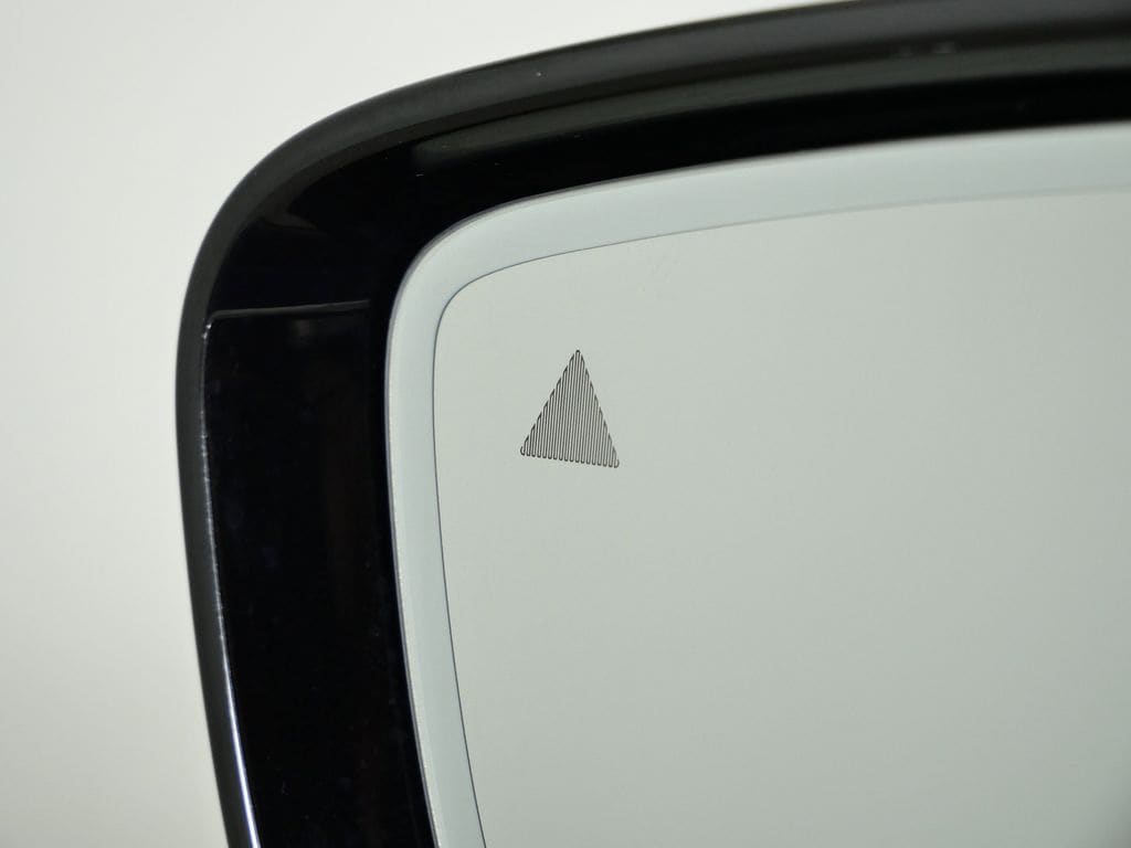 Thumbnail: 2023 BMW 5 Series - 42