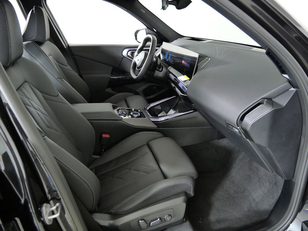 Thumbnail: 2026 BMW X3 - 21