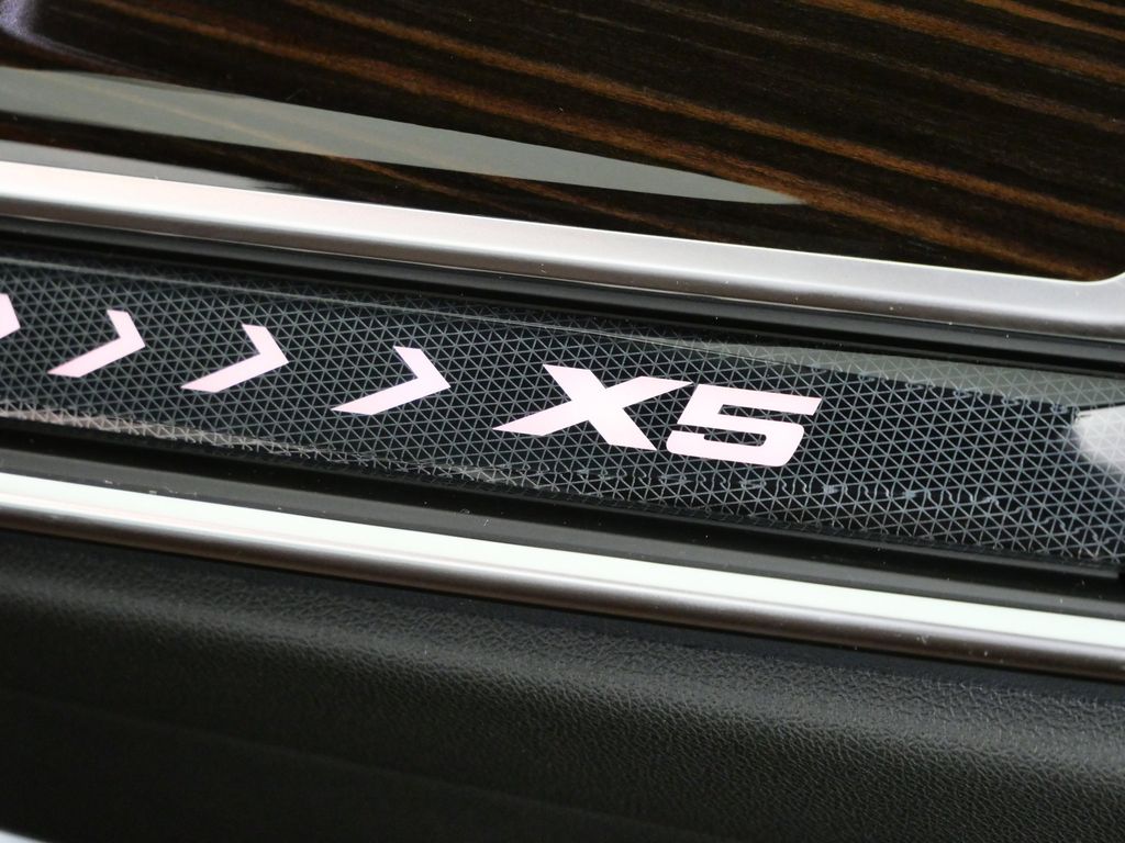 Thumbnail: 2026 BMW X5 - 24