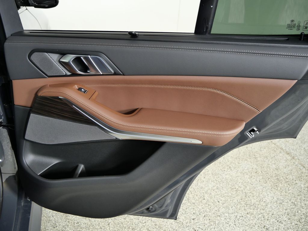 Thumbnail: 2026 BMW X5 - 25