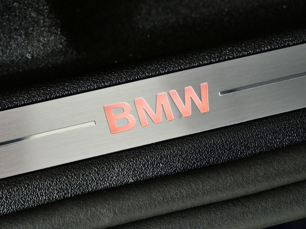 Thumbnail: 2026 BMW X5 - 23