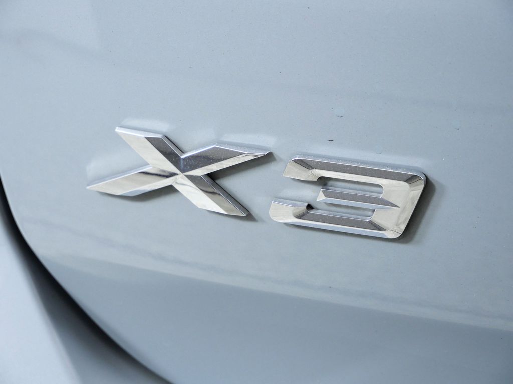 Thumbnail: 2023 BMW X3 - 15