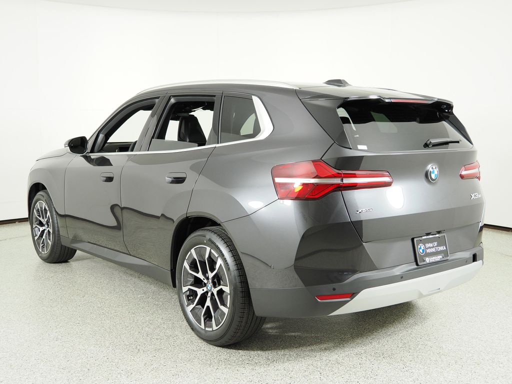 Thumbnail: 2025 BMW X3 - 13