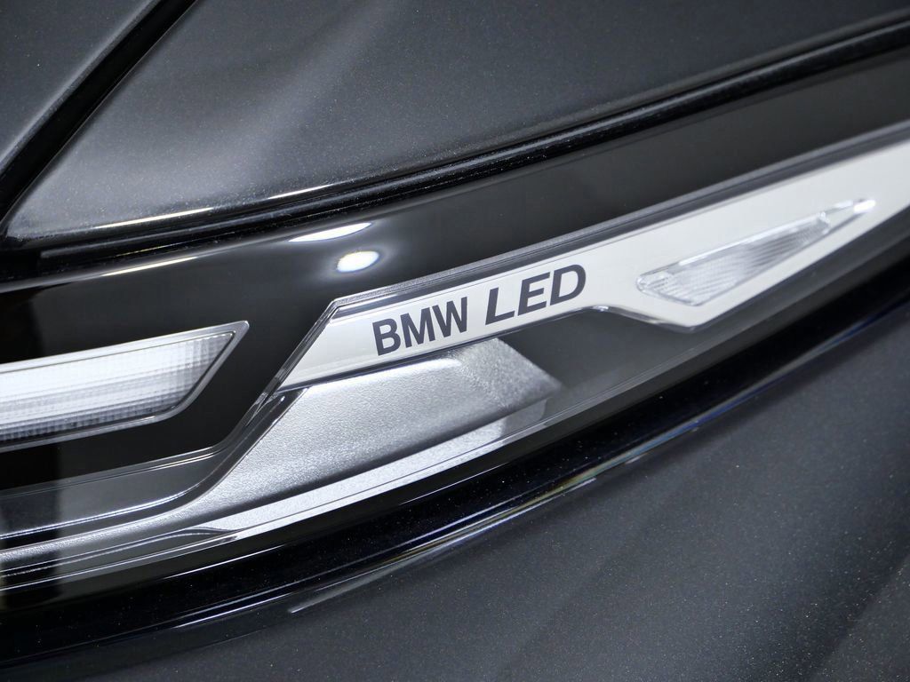 Thumbnail: 2026 BMW X7 - 5
