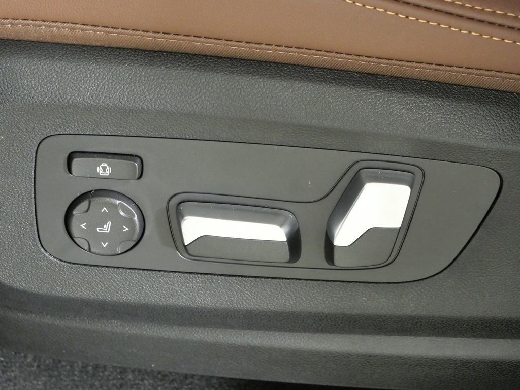Thumbnail: 2026 BMW X5 - 40