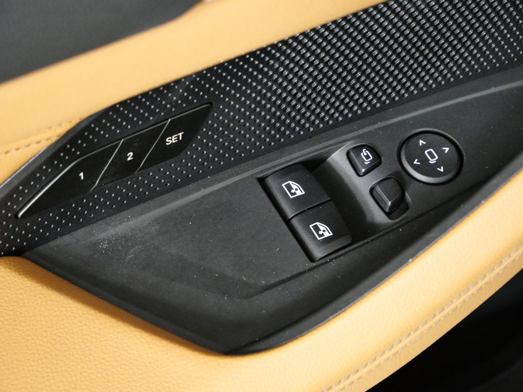 Thumbnail: 2025 BMW 4 Series - 37