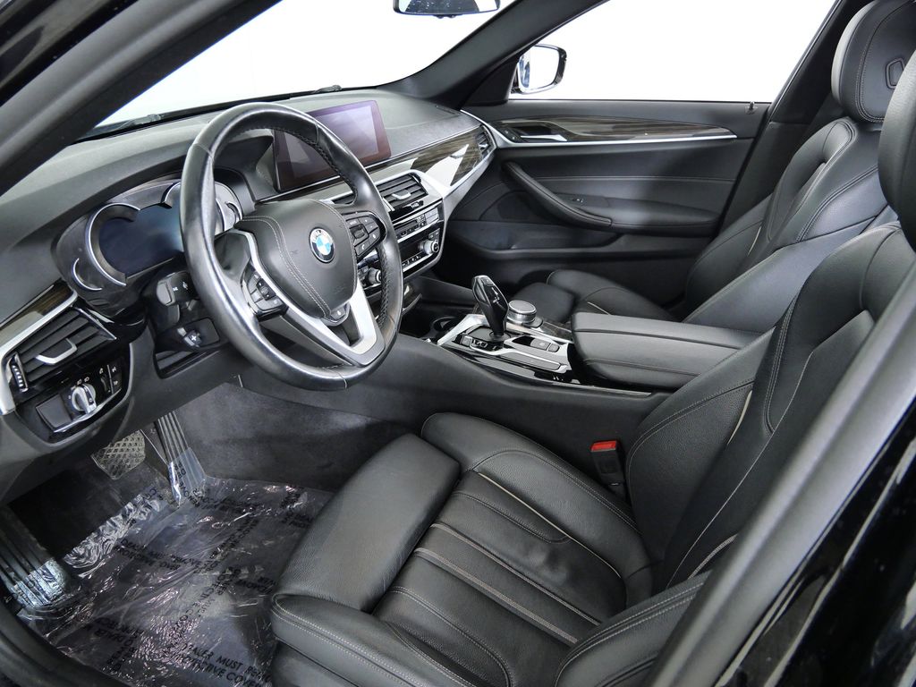 Thumbnail: 2019 BMW 5 Series - 34