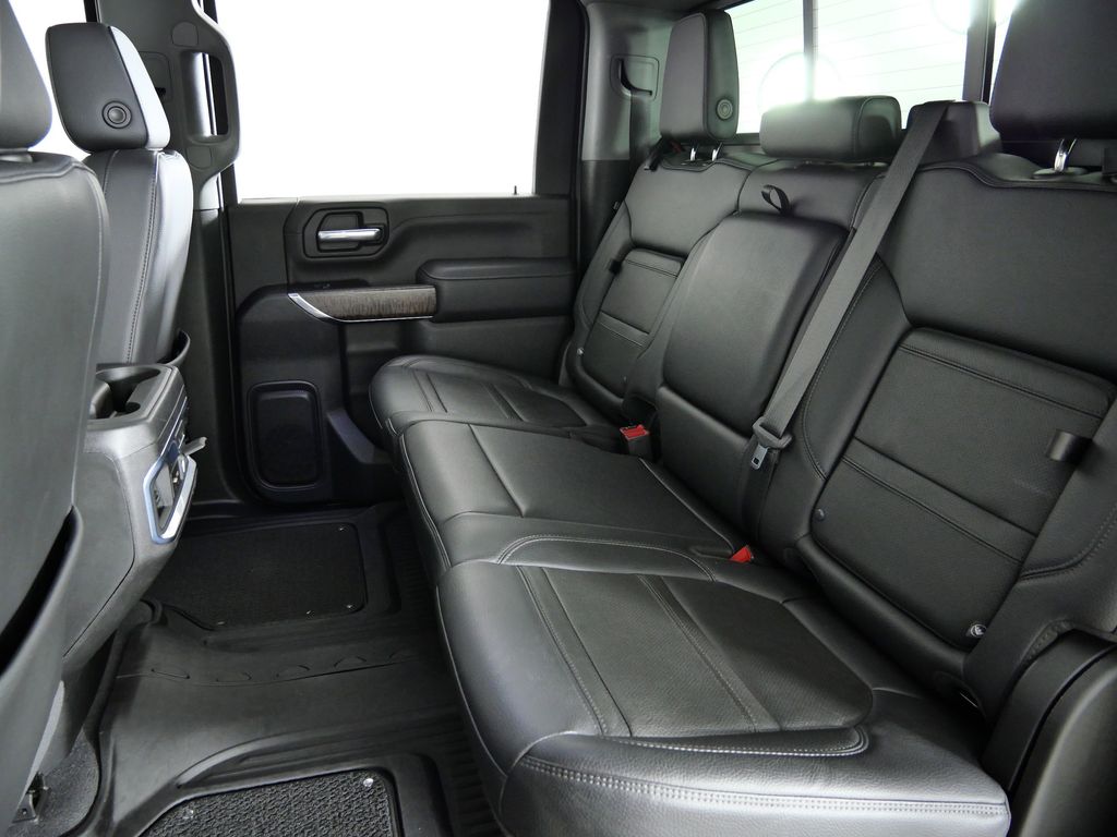 Thumbnail: 2022 GMC Sierra 2500 - 31