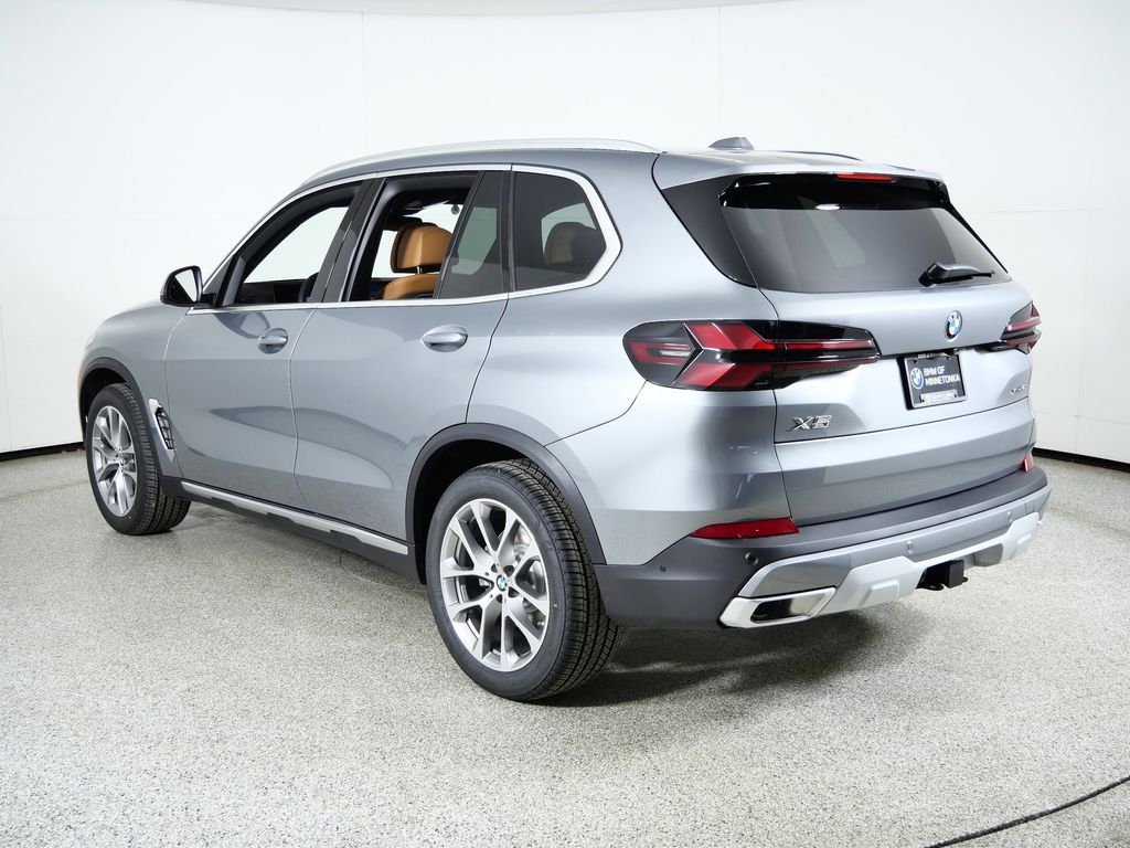 Thumbnail: 2026 BMW X5 - 14