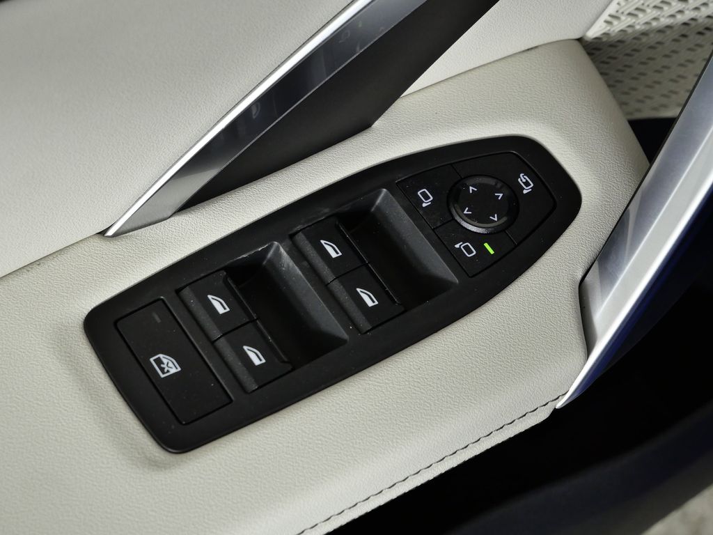 Thumbnail: 2026 BMW X1 - 34