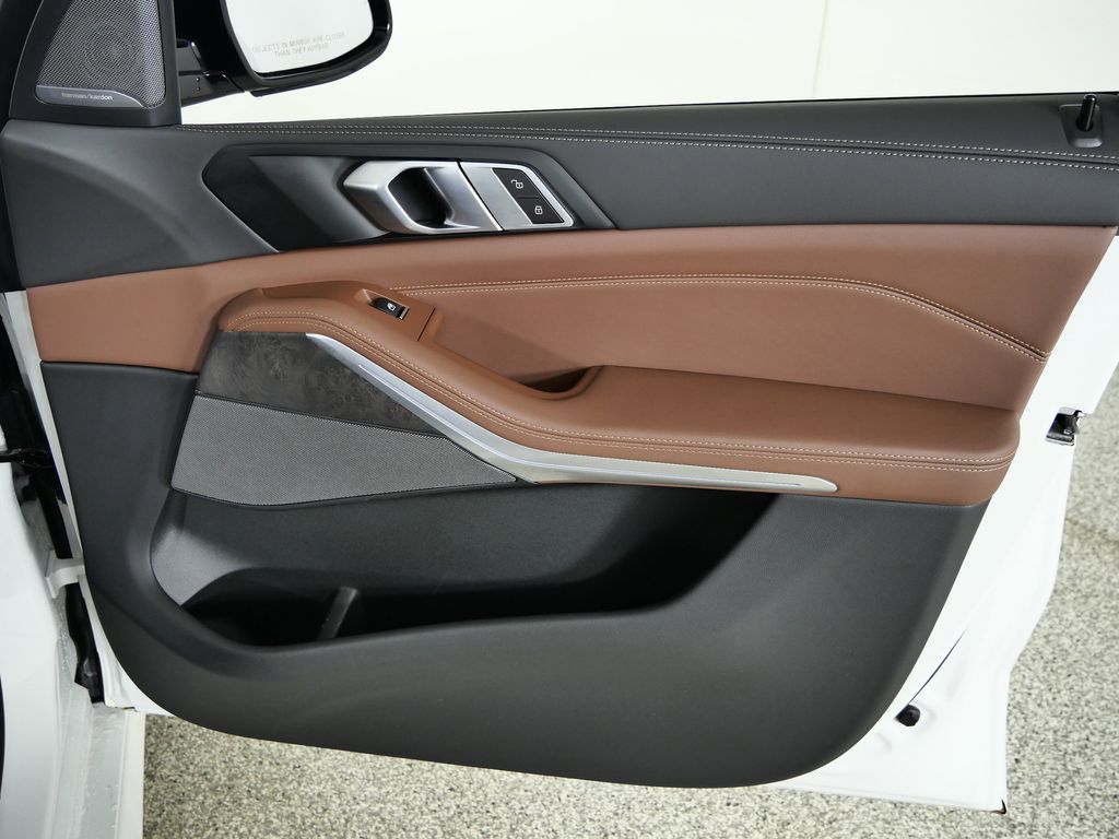 Thumbnail: 2026 BMW X5 - 20