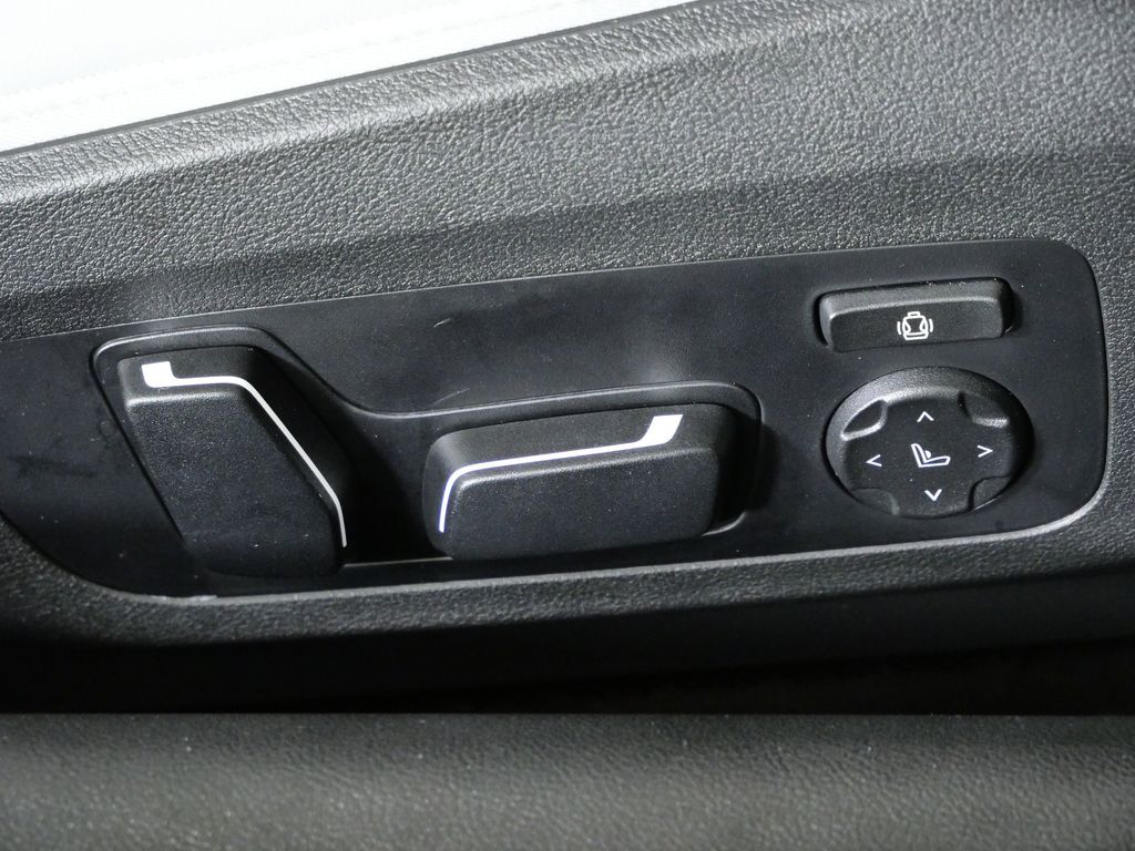 Thumbnail: 2026 BMW M4 - 22