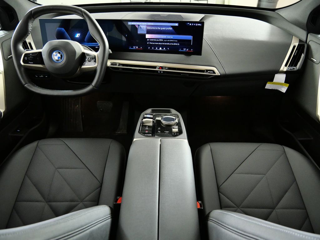 Thumbnail: 2025 BMW iX - 6