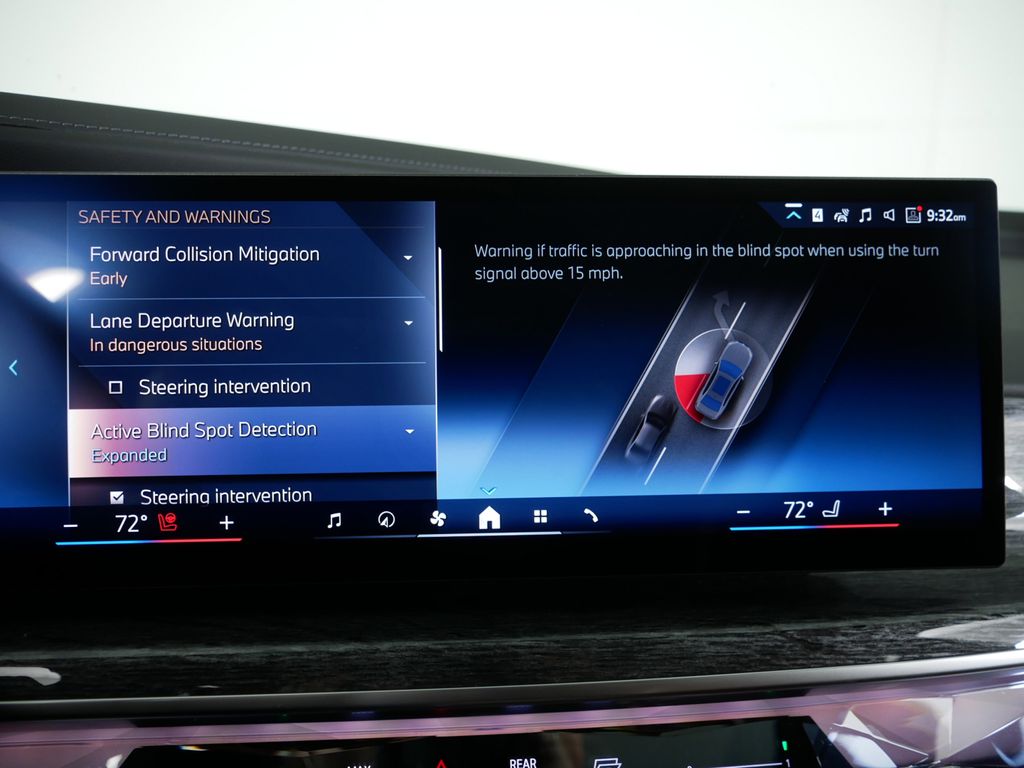 Thumbnail: 2025 BMW 7 Series - 43