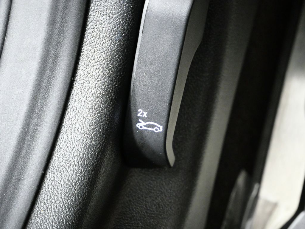 Thumbnail: 2023 BMW M2 - 36