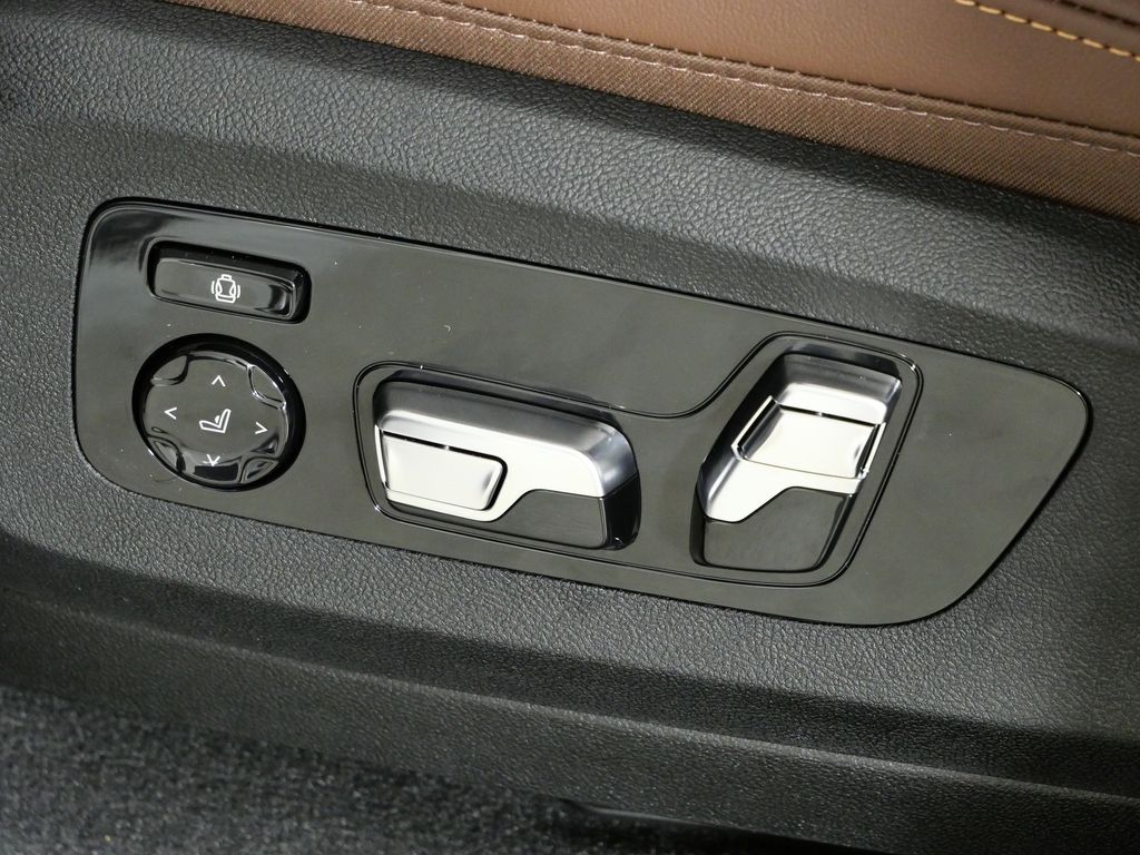 Thumbnail: 2026 BMW X5 - 39